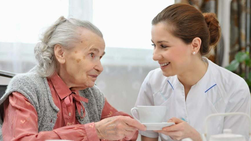 Услуги сиделки в Москве и области Патронажная служба под ключ